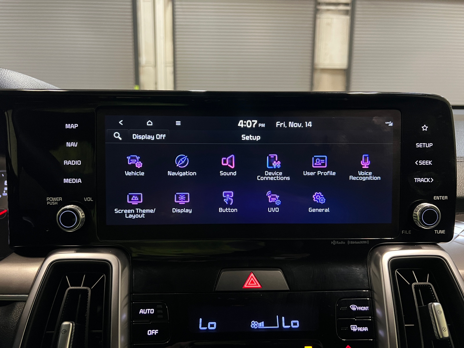 Thumbnail: 2022 Kia Sorento - 3