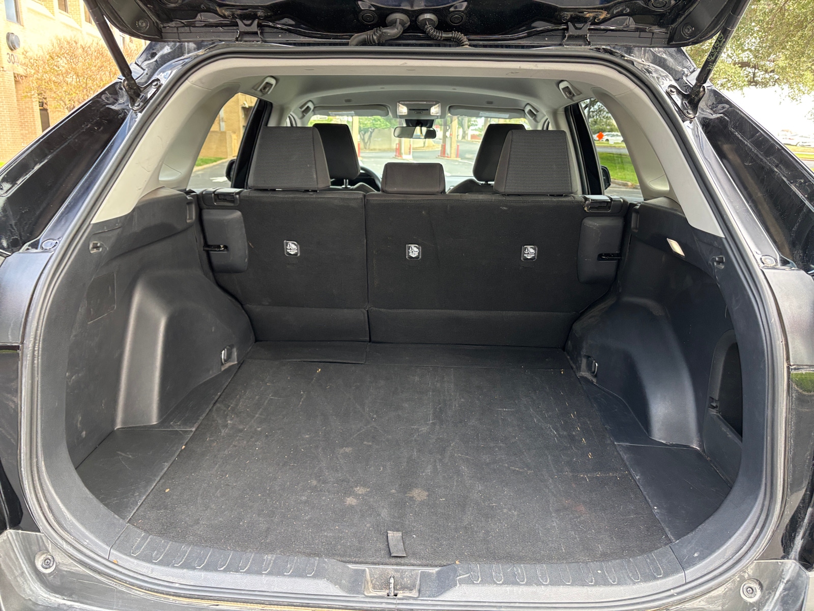 Thumbnail: 2025 Toyota RAV4 - 6