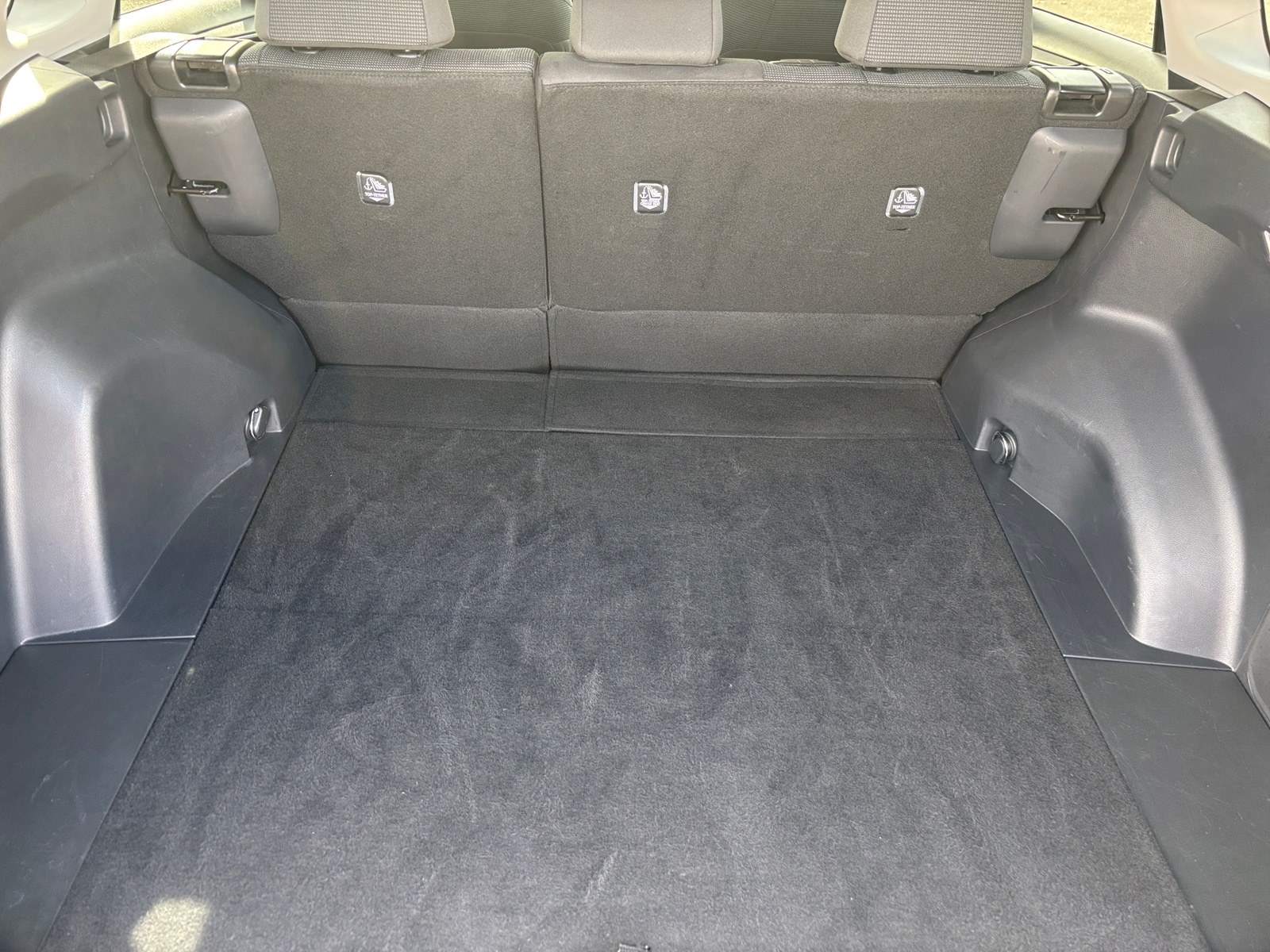 Thumbnail: 2025 Toyota RAV4 - 6