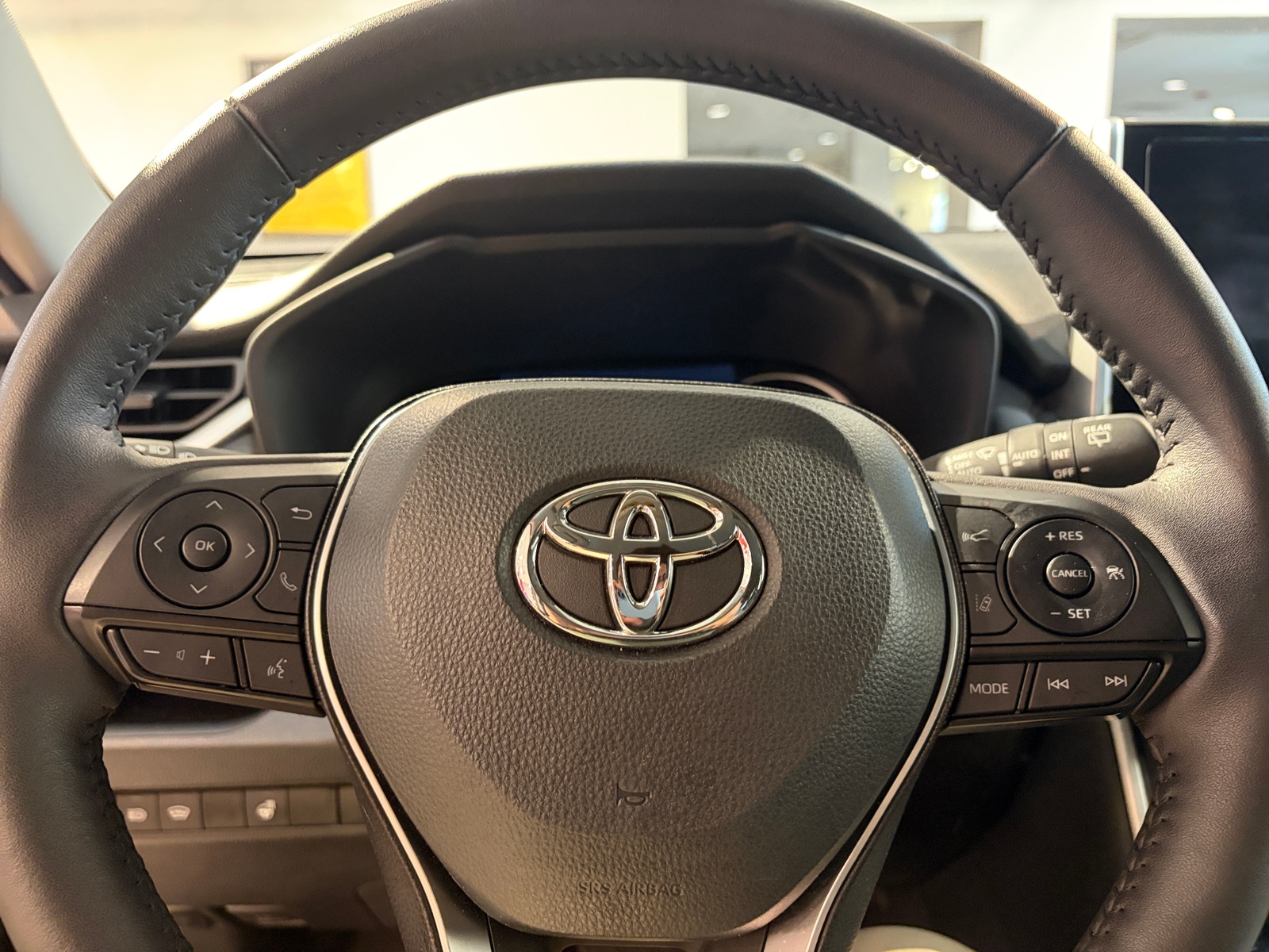Thumbnail: 2025 Toyota RAV4 - 5