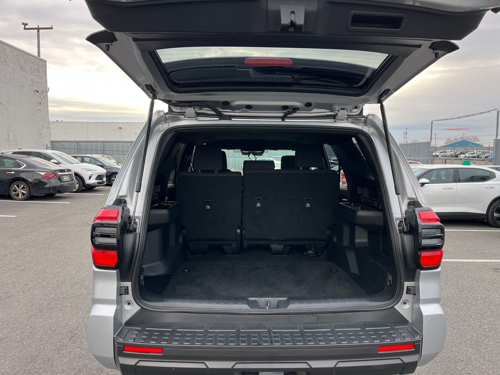 Thumbnail: 2025 Toyota 4Runner - 6