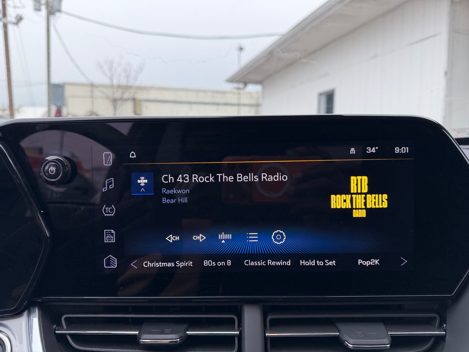 Thumbnail: 2025 Chevrolet Trax - 4