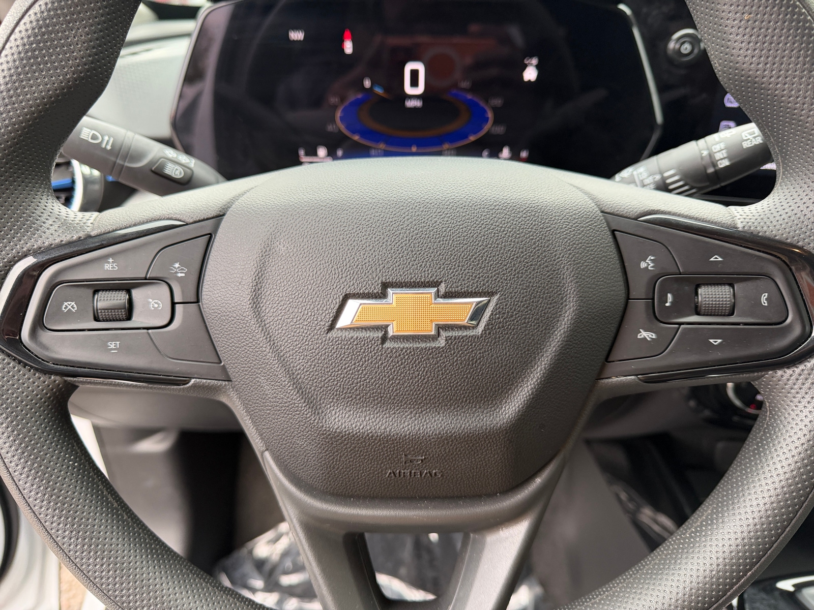 Thumbnail: 2025 Chevrolet Trax - 5