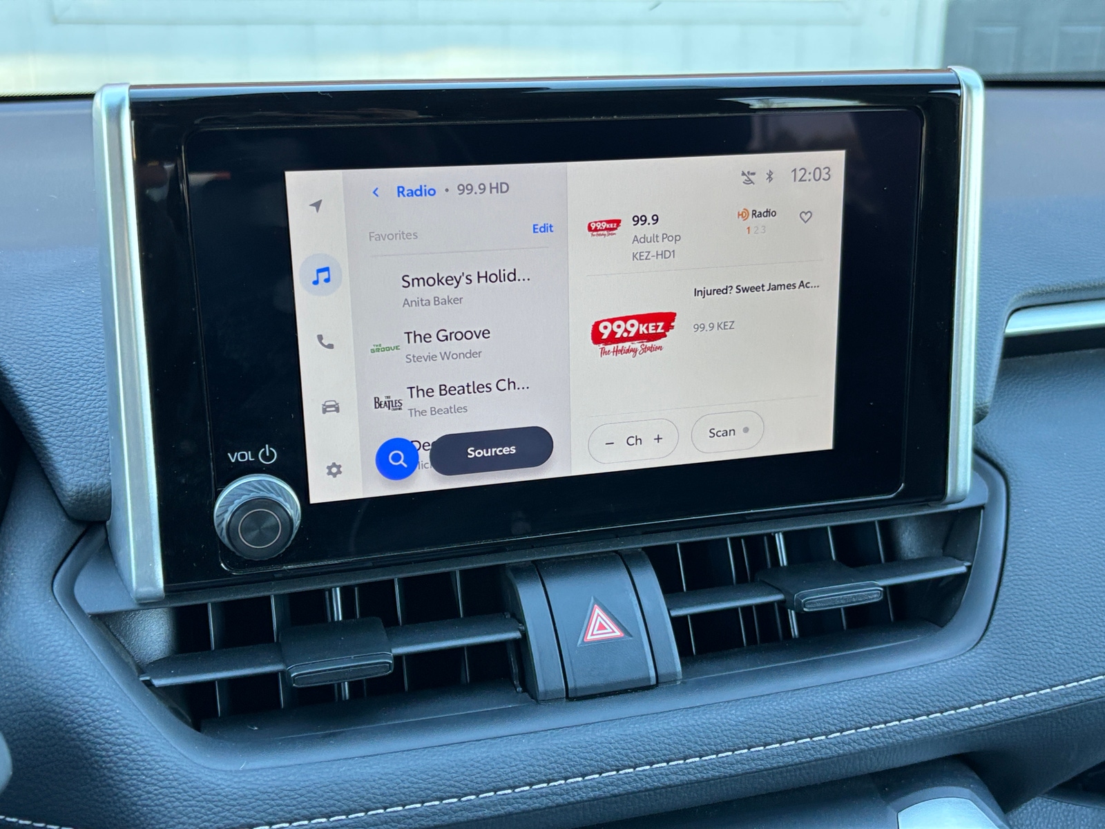 Thumbnail: 2025 Toyota RAV4 - 4