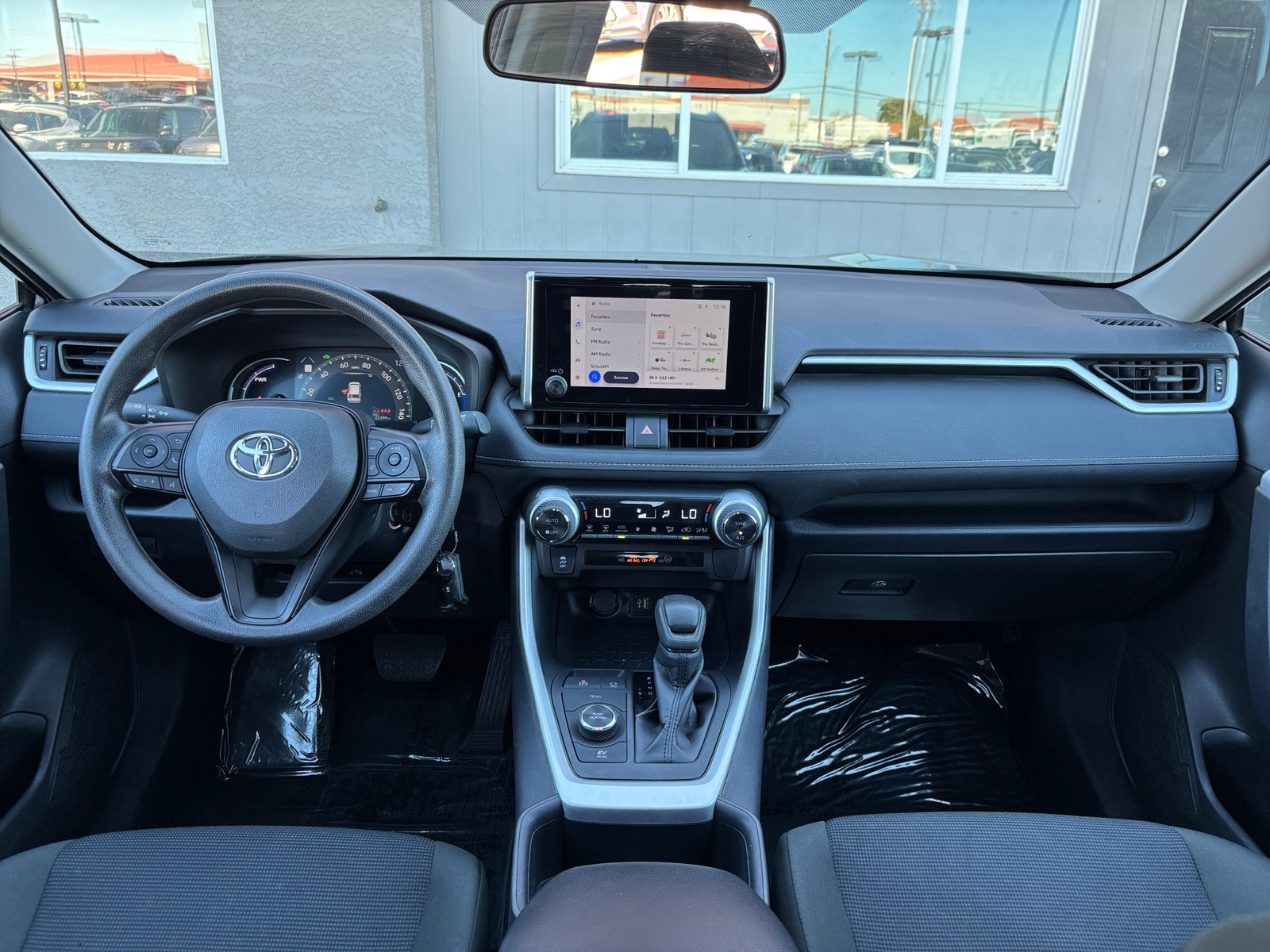 Thumbnail: 2025 Toyota RAV4 - 3