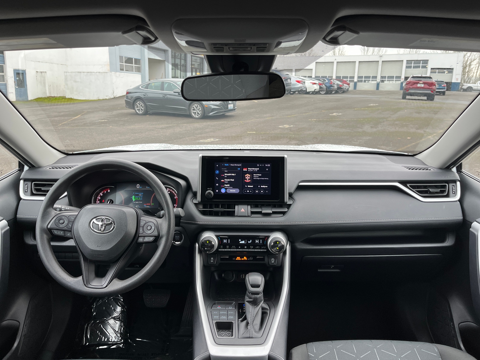 Thumbnail: 2025 Toyota RAV4 - 3