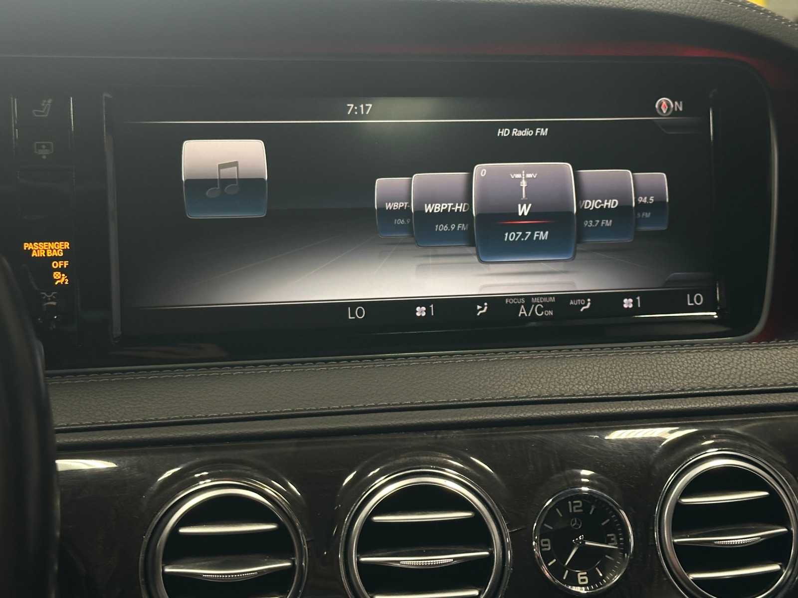 Thumbnail: 2016 Mercedes-Benz S-Class - 3