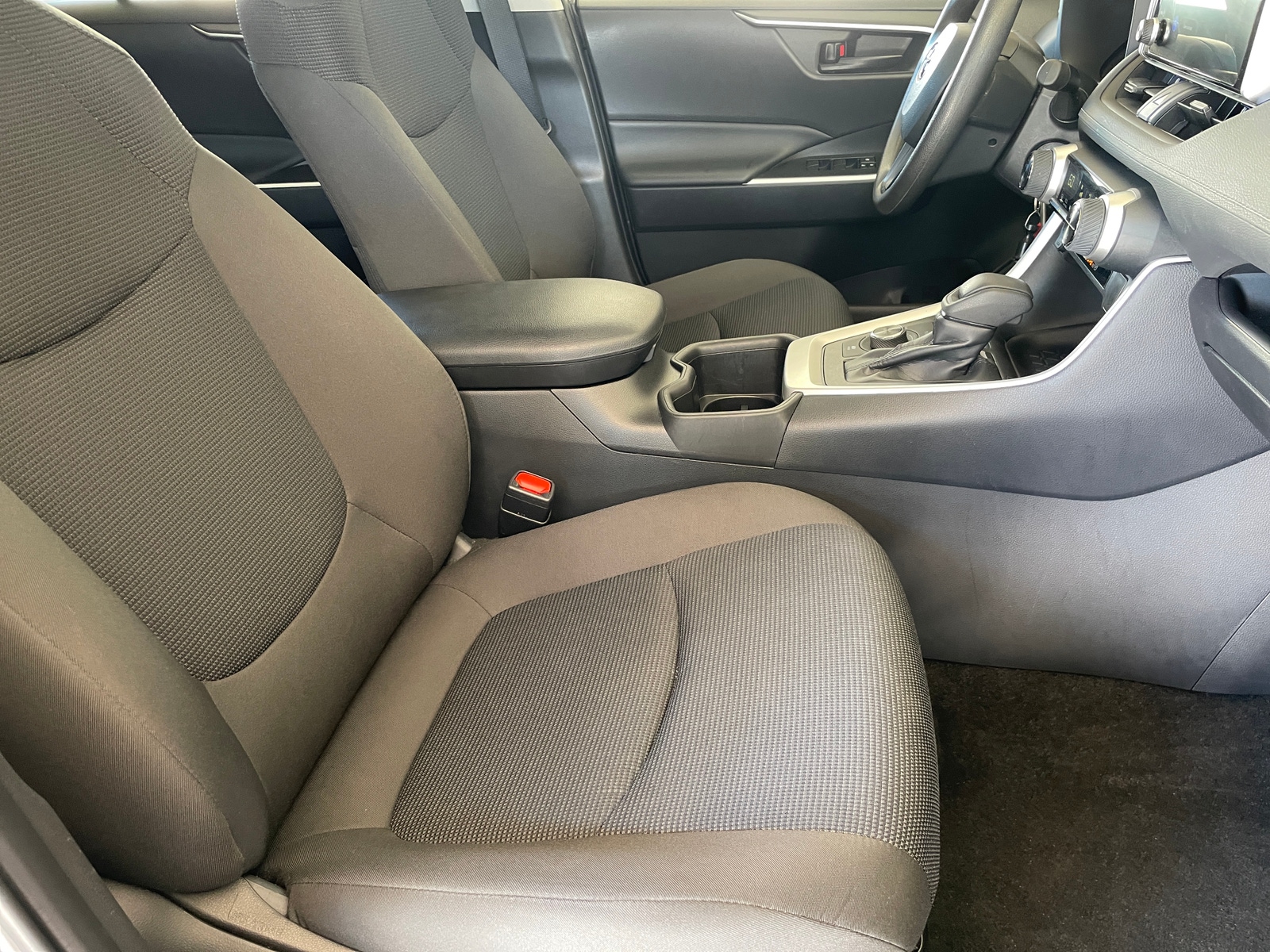 Thumbnail: 2025 Toyota RAV4 - 2