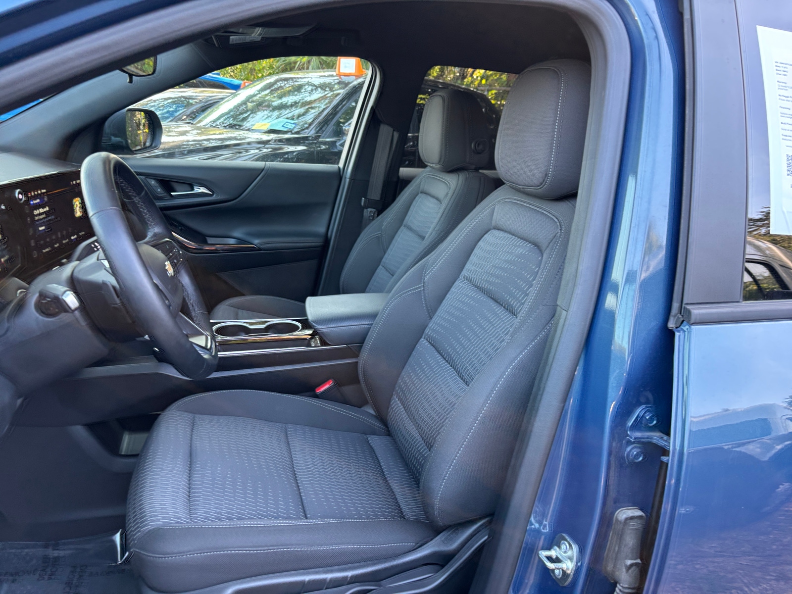 Thumbnail: 2025 Chevrolet Equinox - 2