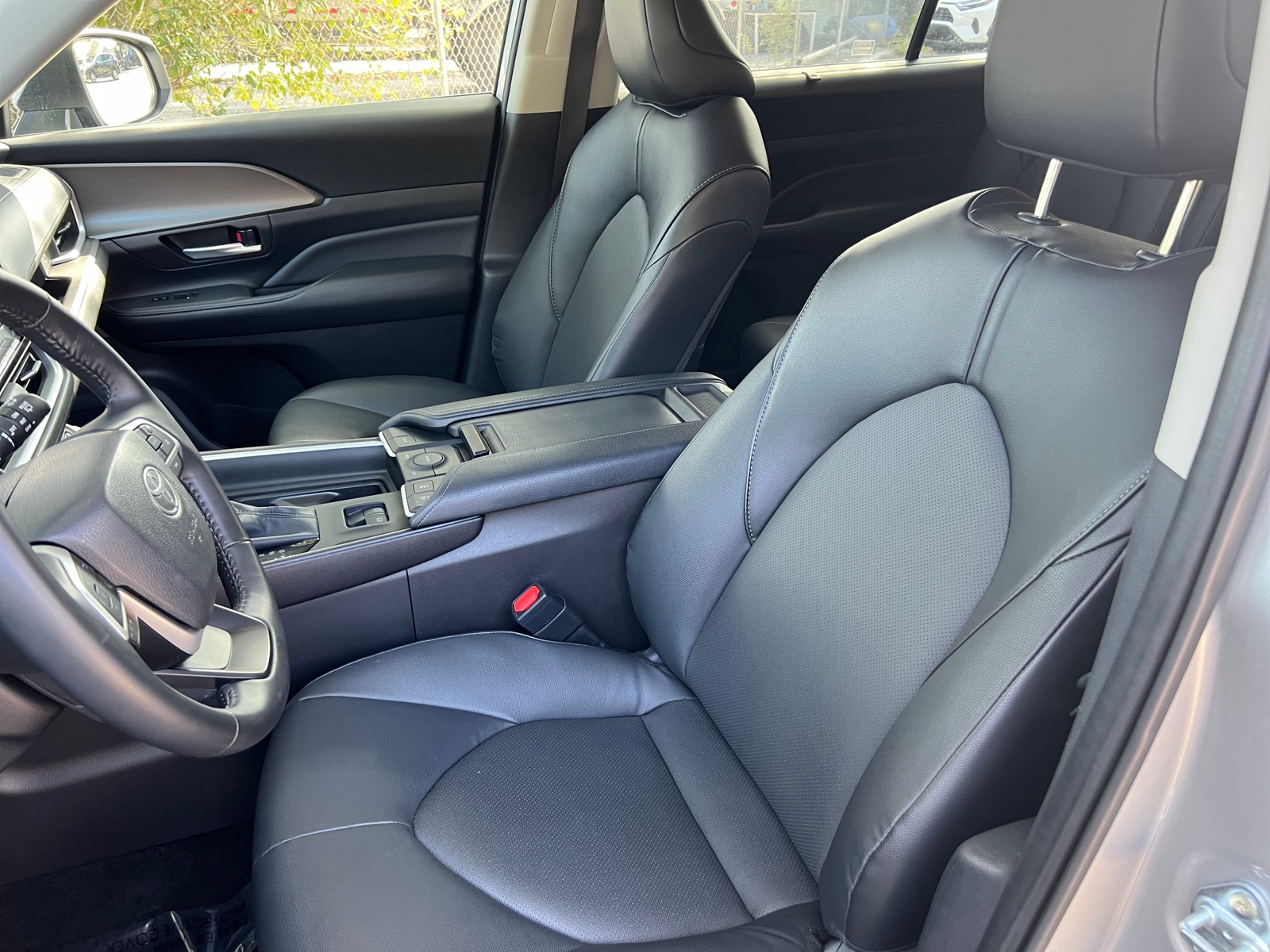 Thumbnail: 2025 Toyota Grand Highlander - 2