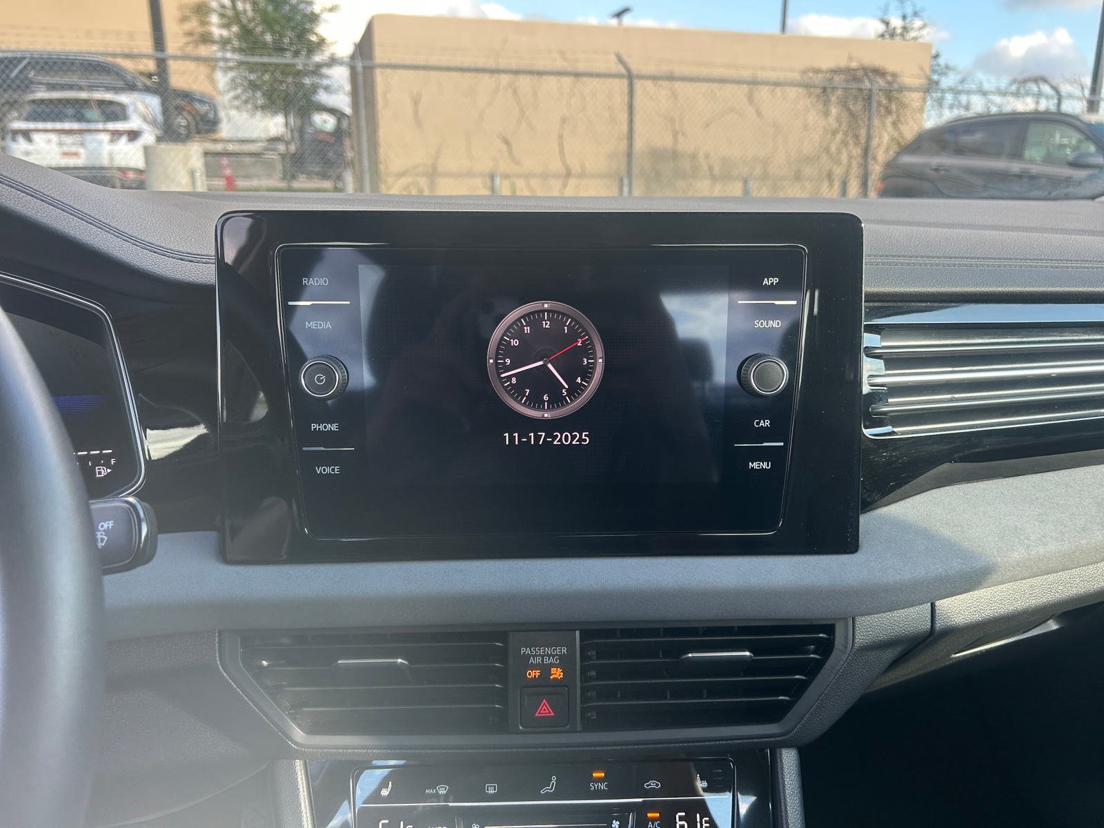 Thumbnail: 2025 Volkswagen Jetta - 4