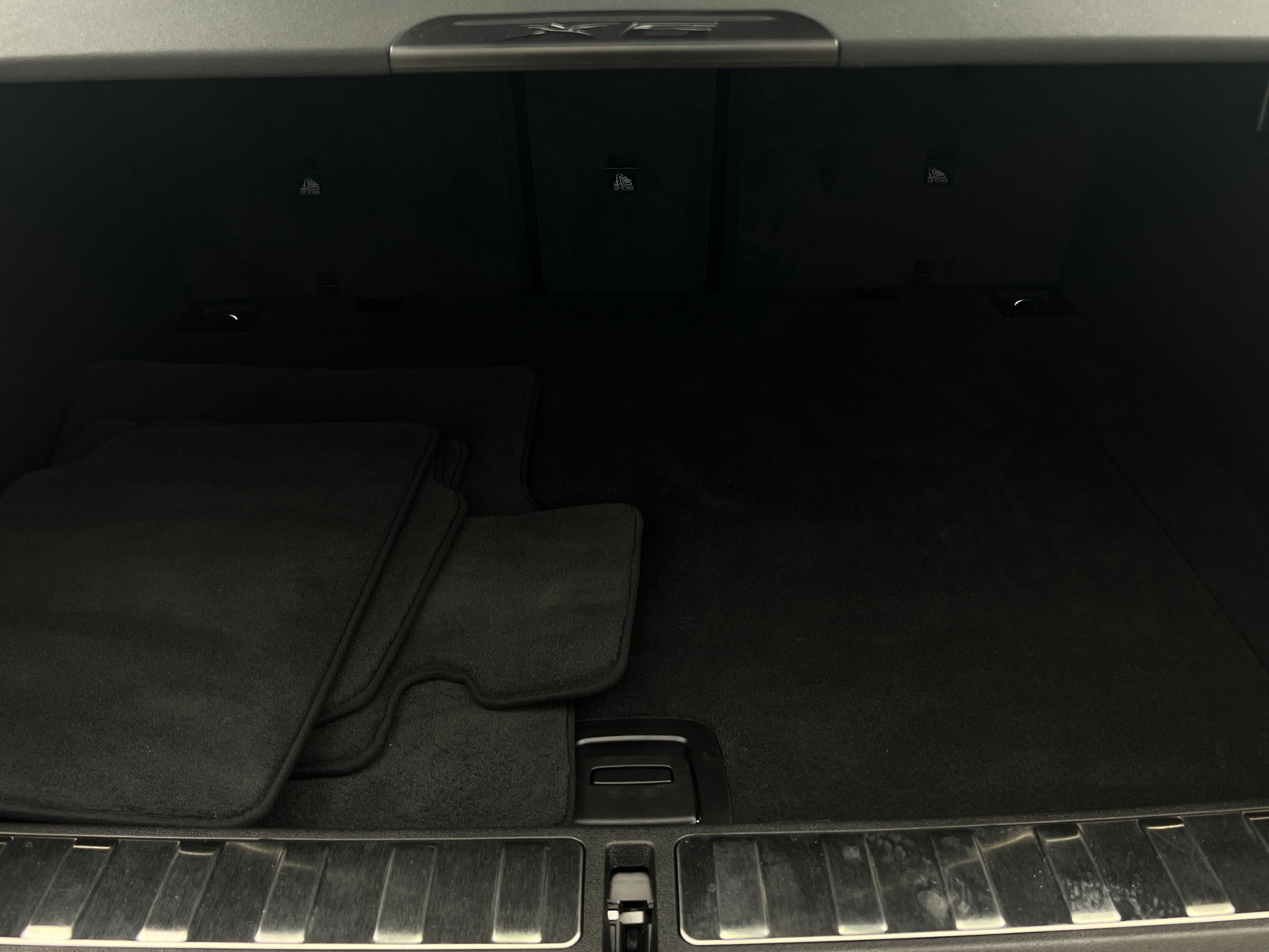 Thumbnail: 2021 BMW X6 - 6