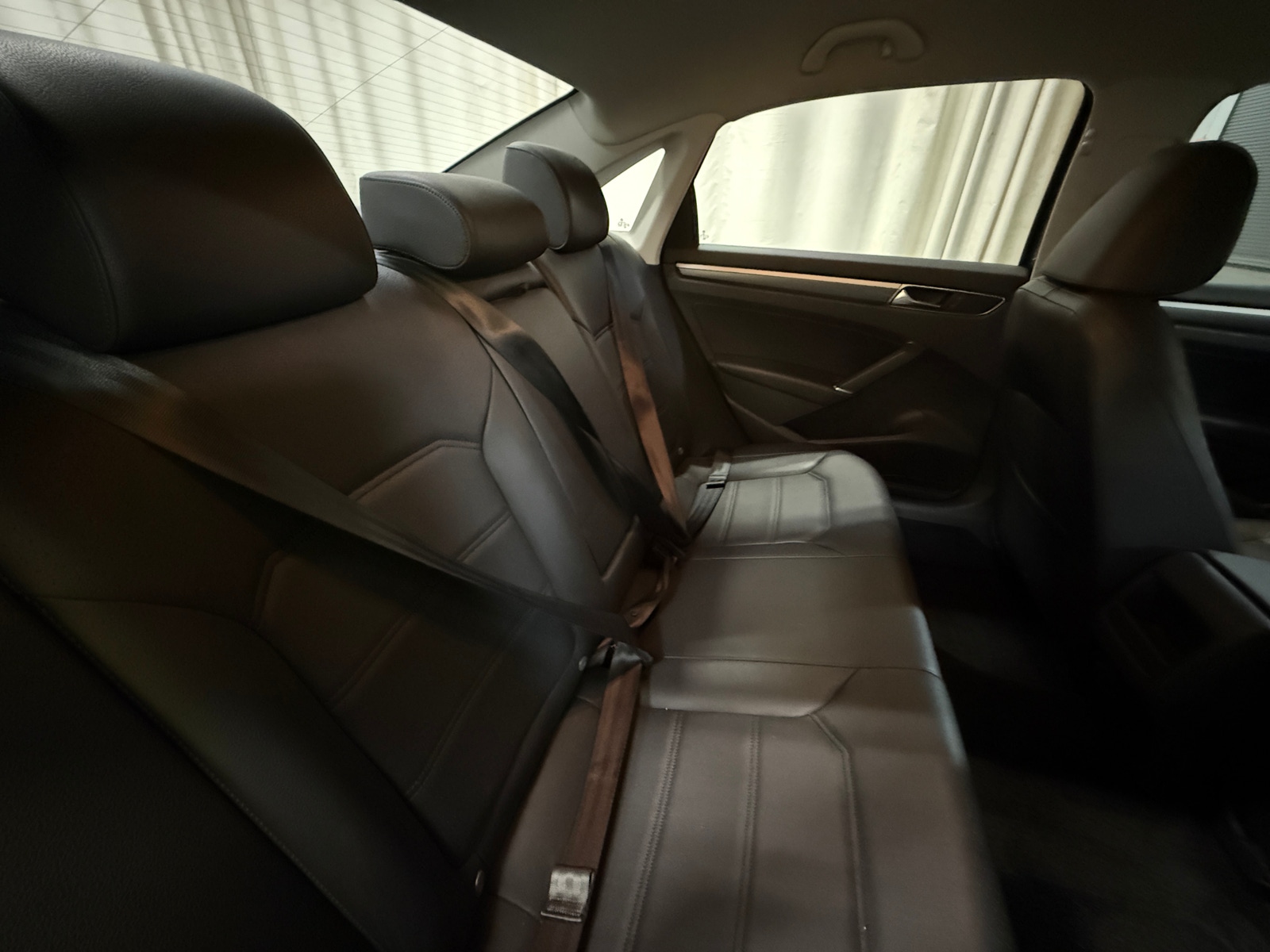 Thumbnail: 2017 Volkswagen Passat - 6