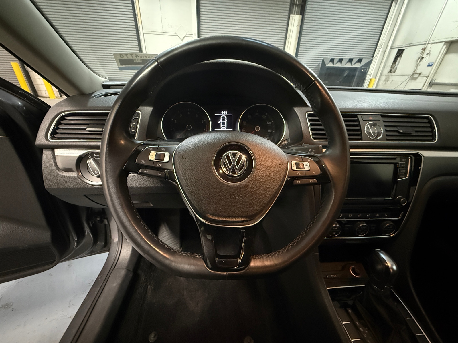 Thumbnail: 2017 Volkswagen Passat - 5