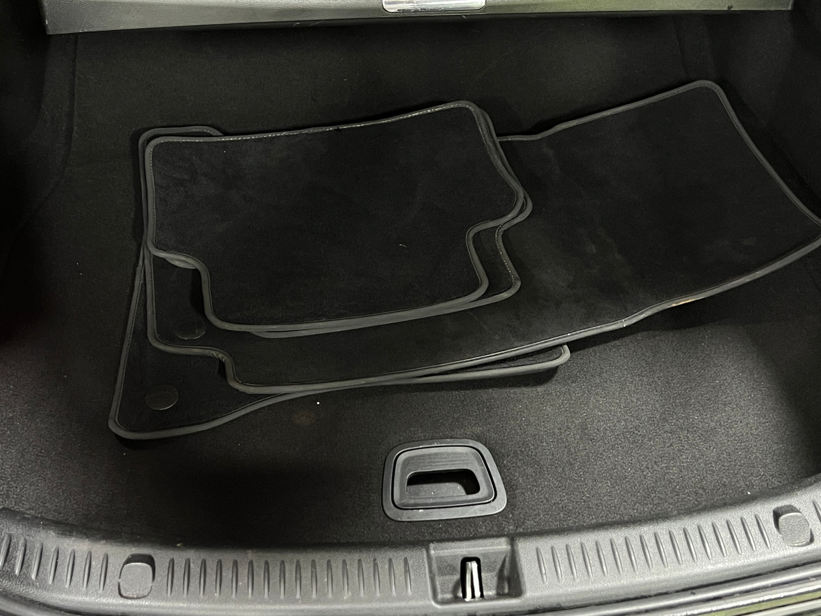 Thumbnail: 2019 Mercedes-Benz E-Class - 6