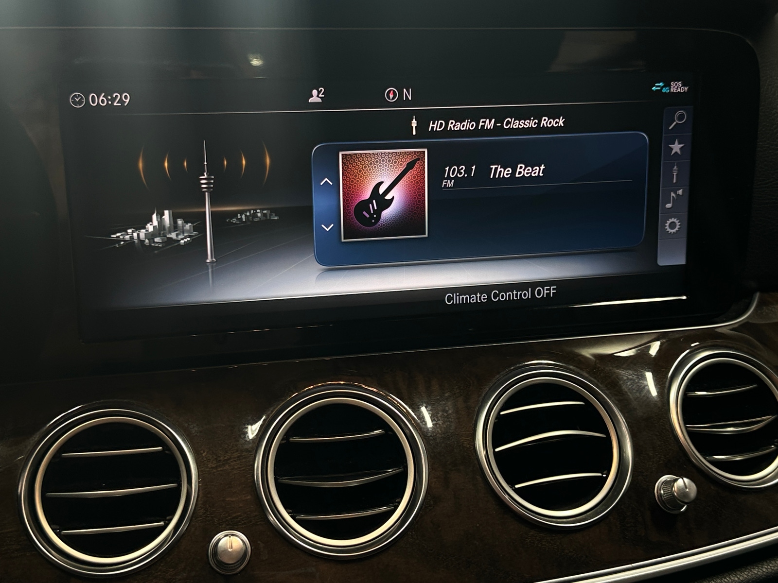 Thumbnail: 2019 Mercedes-Benz E-Class - 3