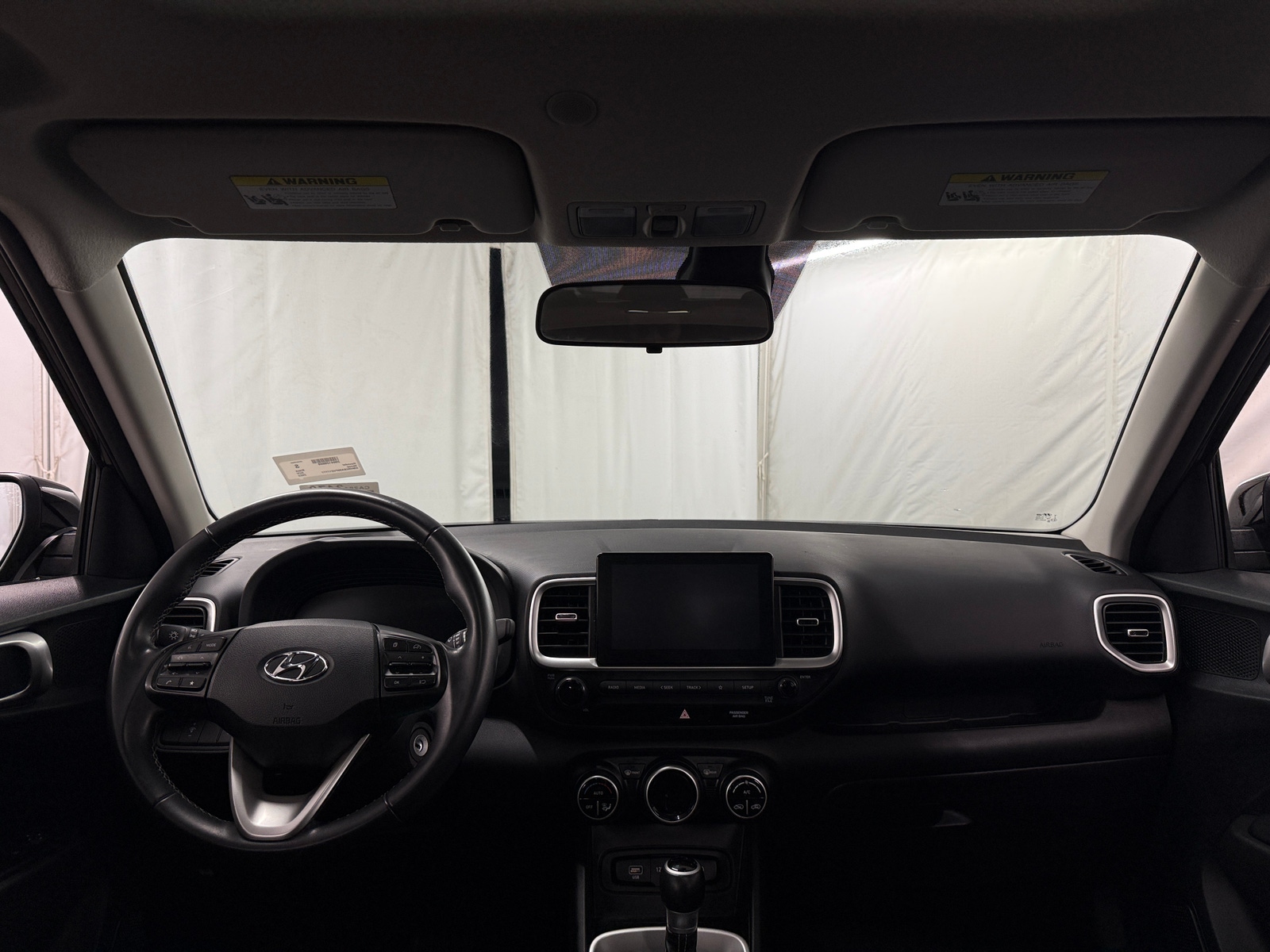 Thumbnail: 2023 Hyundai Venue - 3