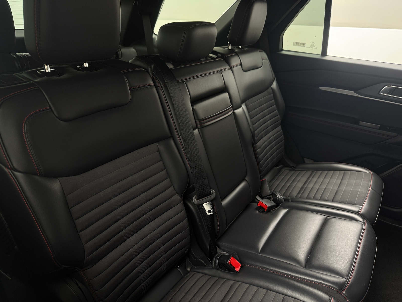 Thumbnail: 2025 Ford Explorer - 5