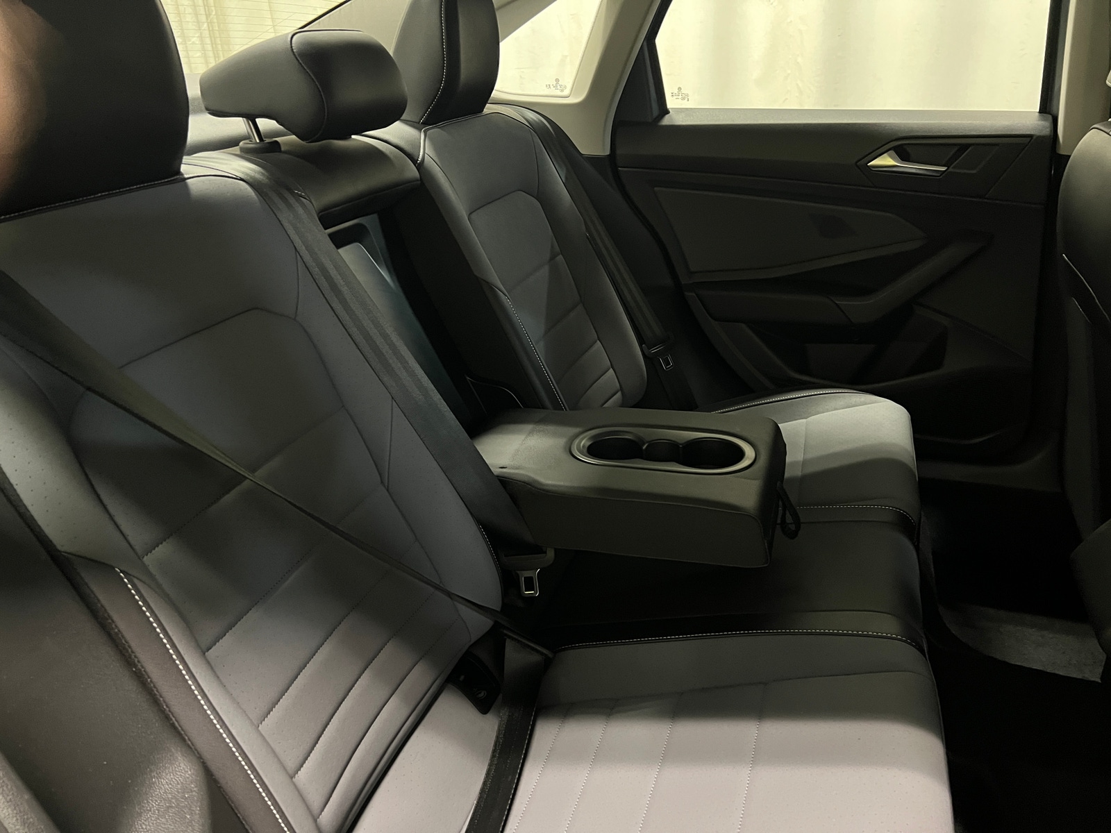 Thumbnail: 2025 Volkswagen Jetta - 5