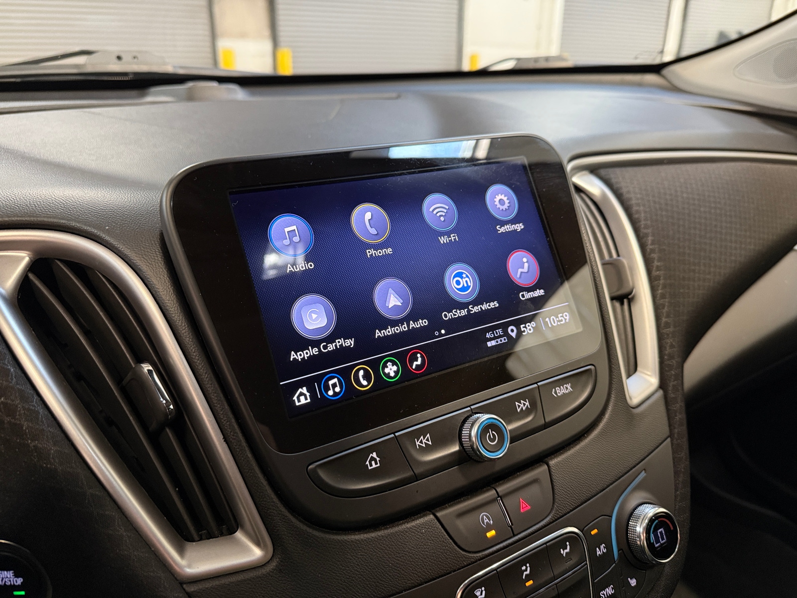 Thumbnail: 2024 Chevrolet Malibu - 4