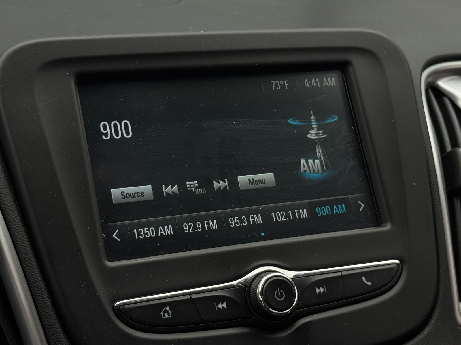 Thumbnail: 2018 Chevrolet Malibu - 4