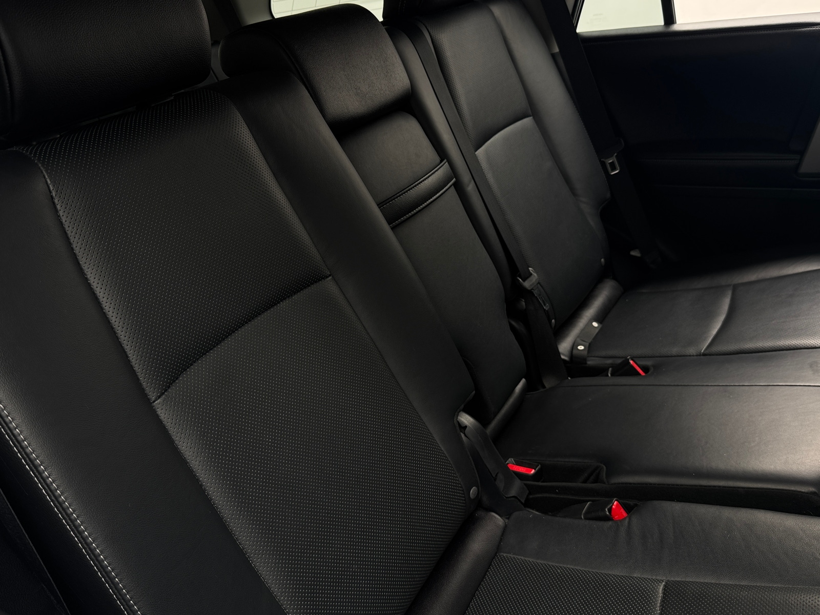 Thumbnail: 2016 Toyota 4Runner - 6