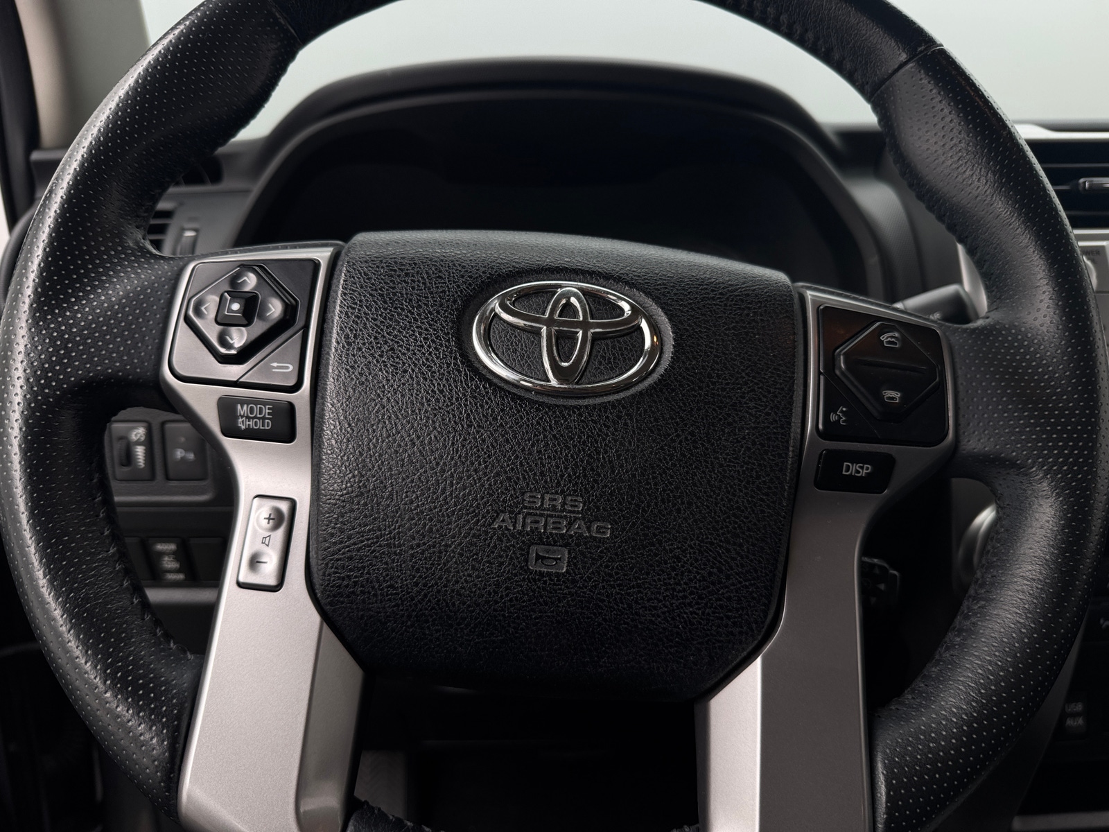 Thumbnail: 2016 Toyota 4Runner - 5