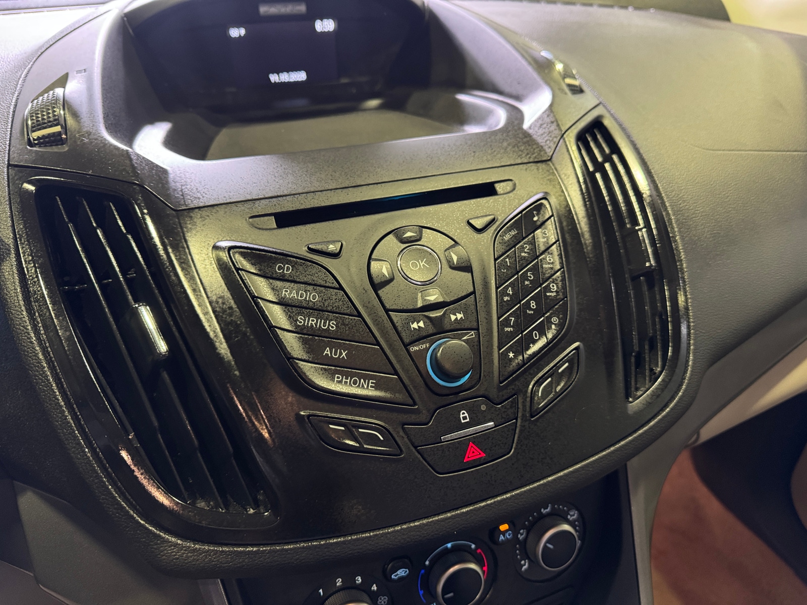 Thumbnail: 2015 Ford Escape - 4