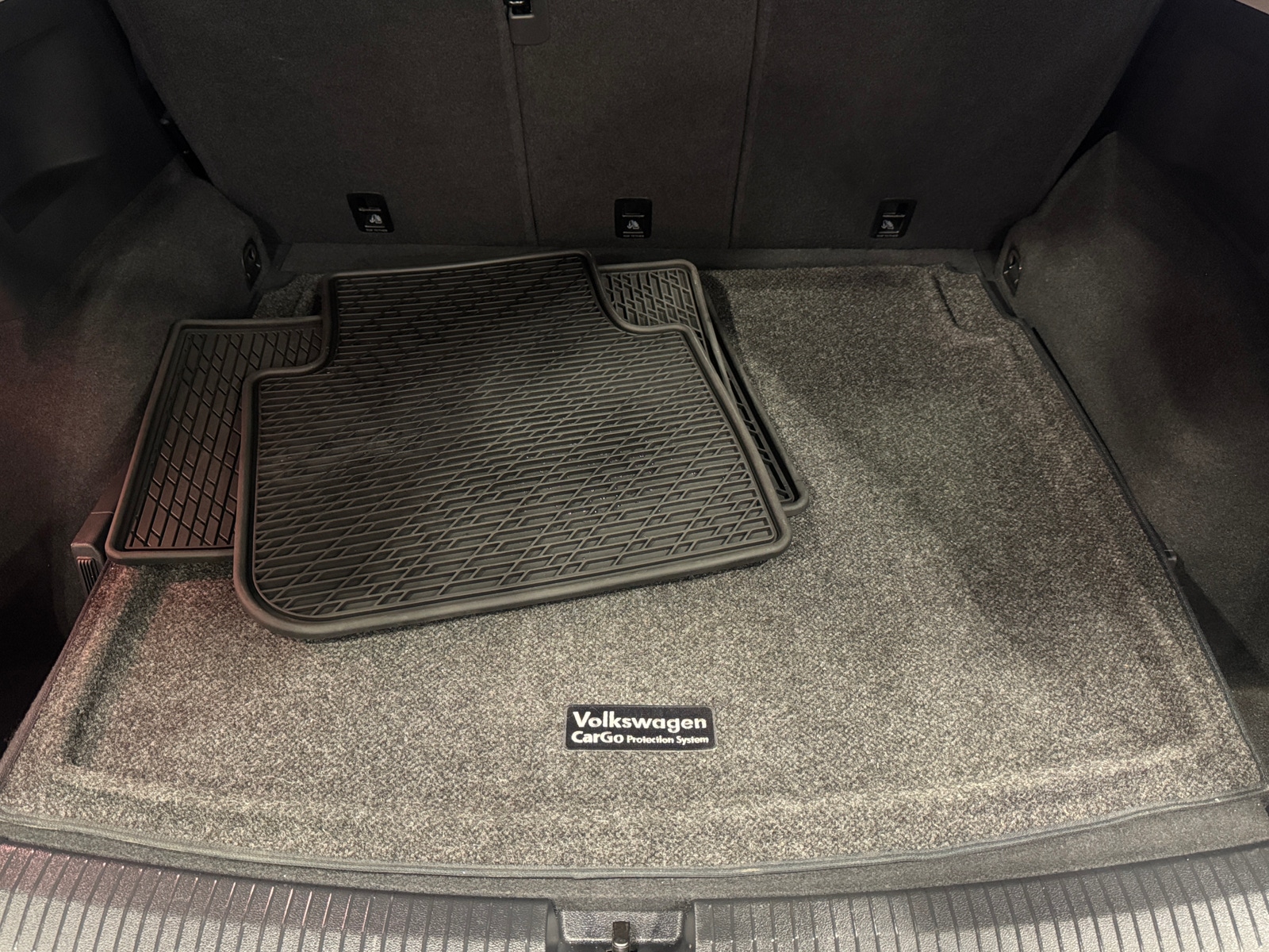 Thumbnail: 2020 Volkswagen Tiguan - 7