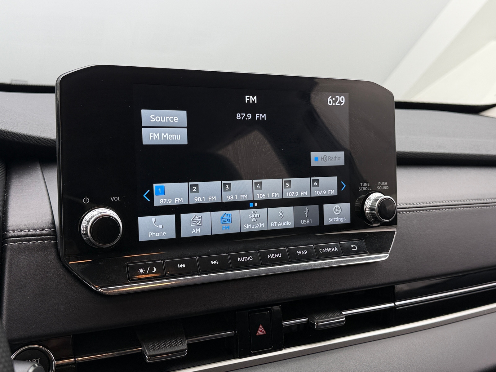 Thumbnail: 2024 Mitsubishi Outlander - 3