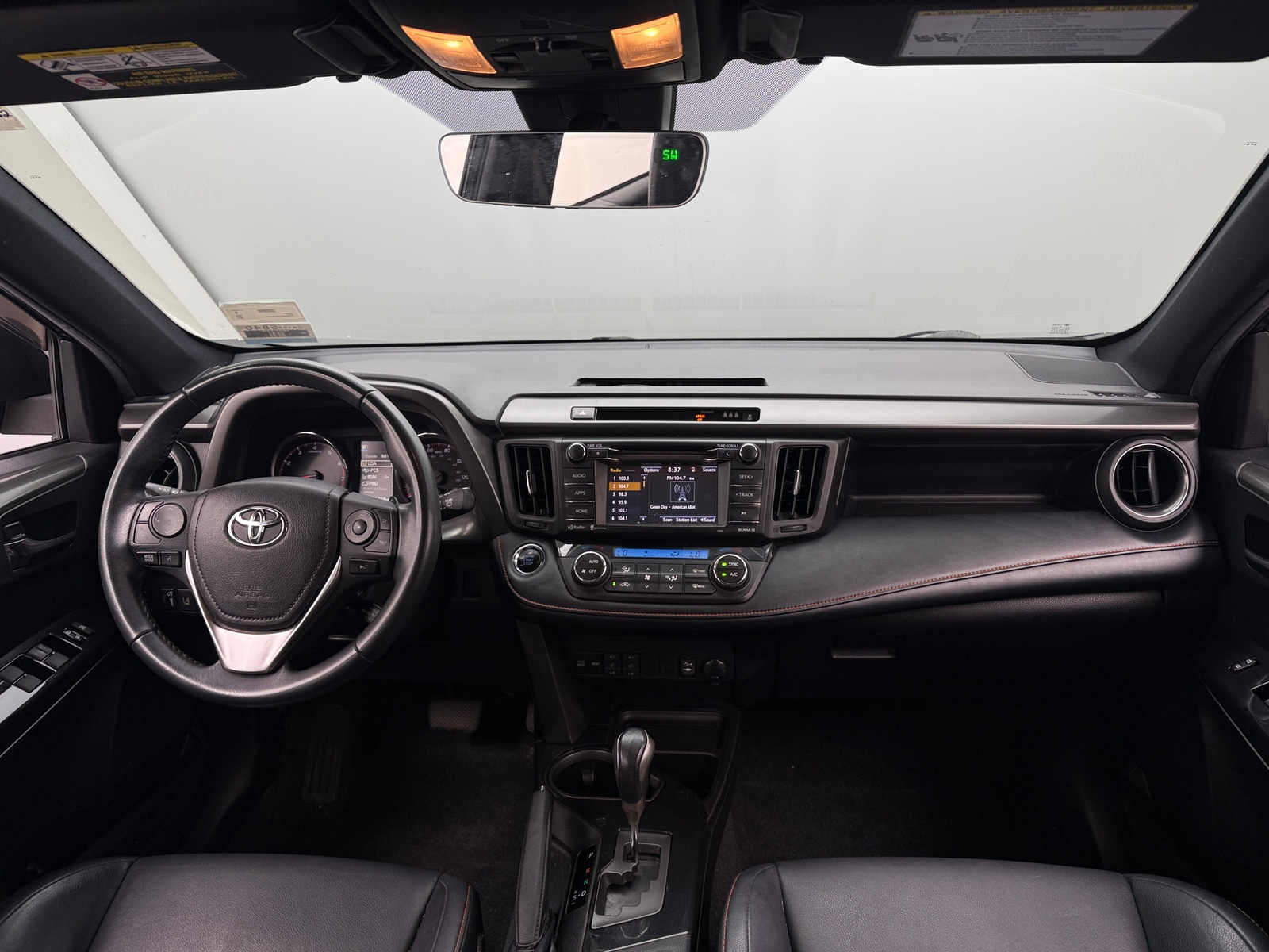 Thumbnail: 2018 Toyota RAV4 - 2