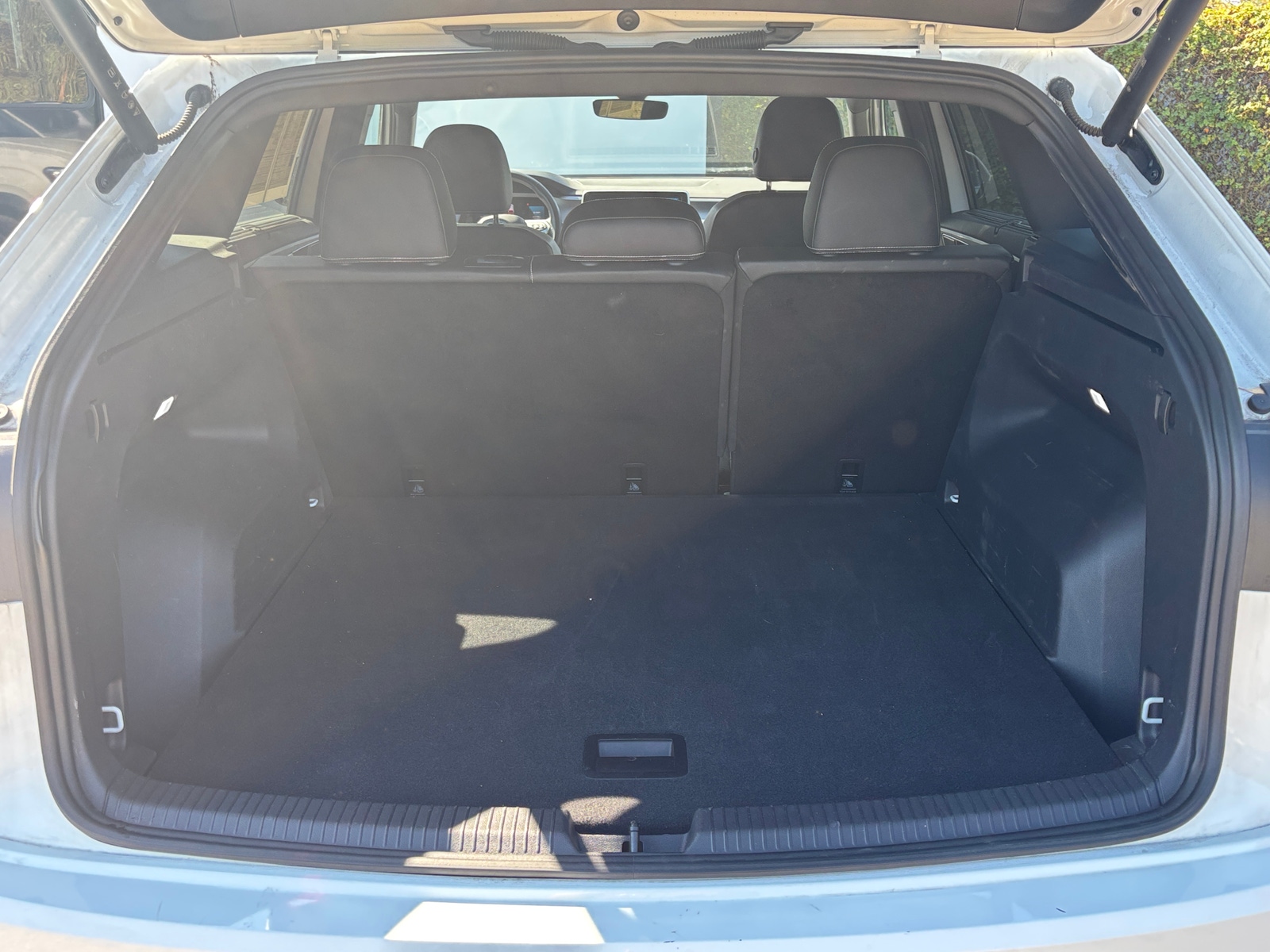 Thumbnail: 2025 Volkswagen Atlas - 5