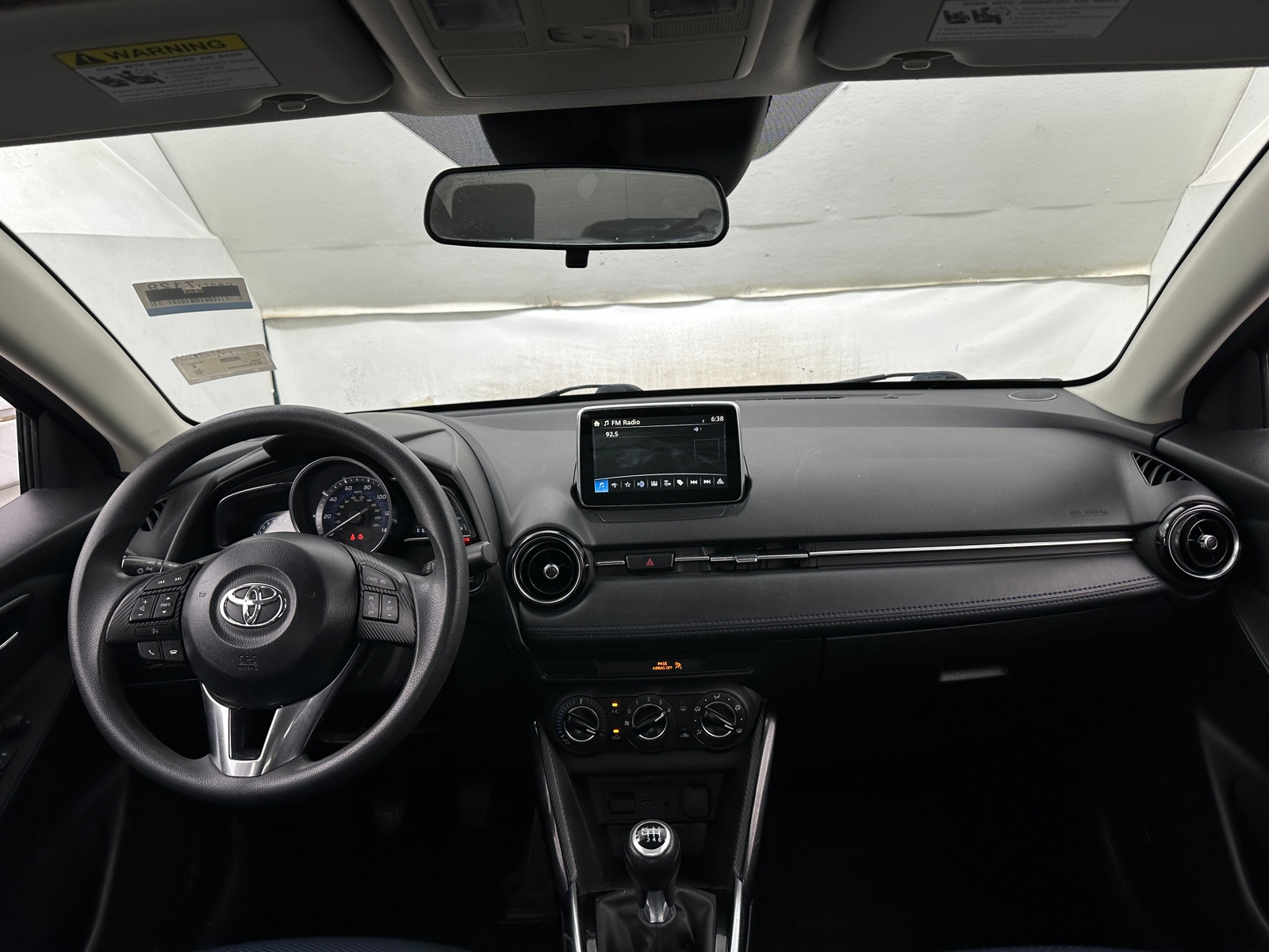 Thumbnail: 2017 Toyota Yaris iA - 3