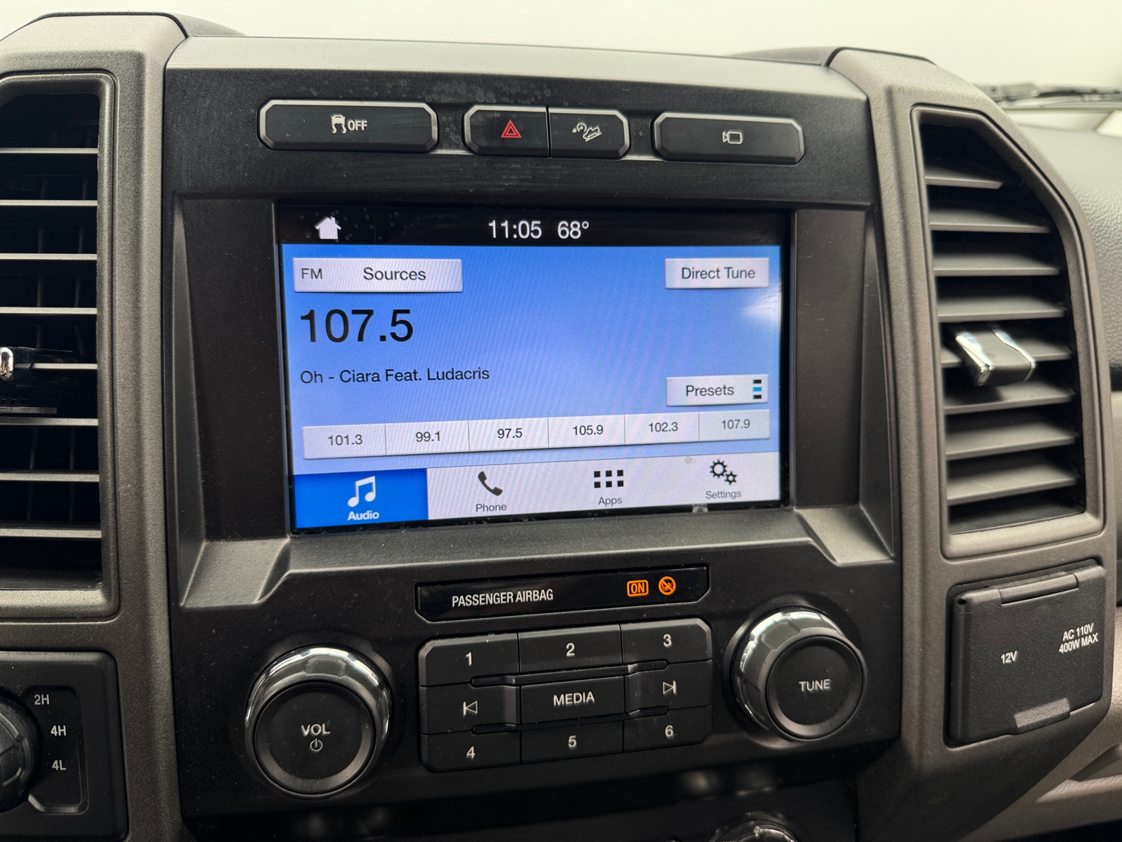 Thumbnail: 2019 Ford Econoline - 4