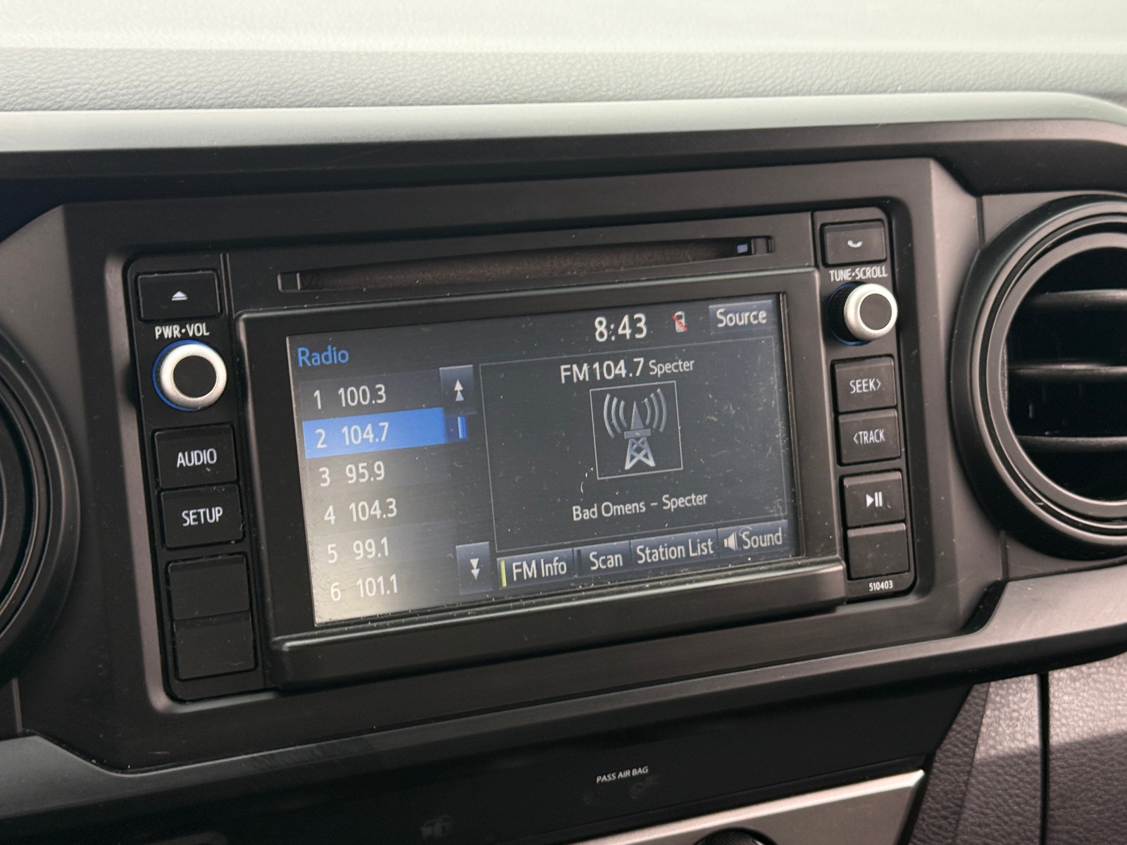 Thumbnail: 2019 Toyota Tacoma - 4