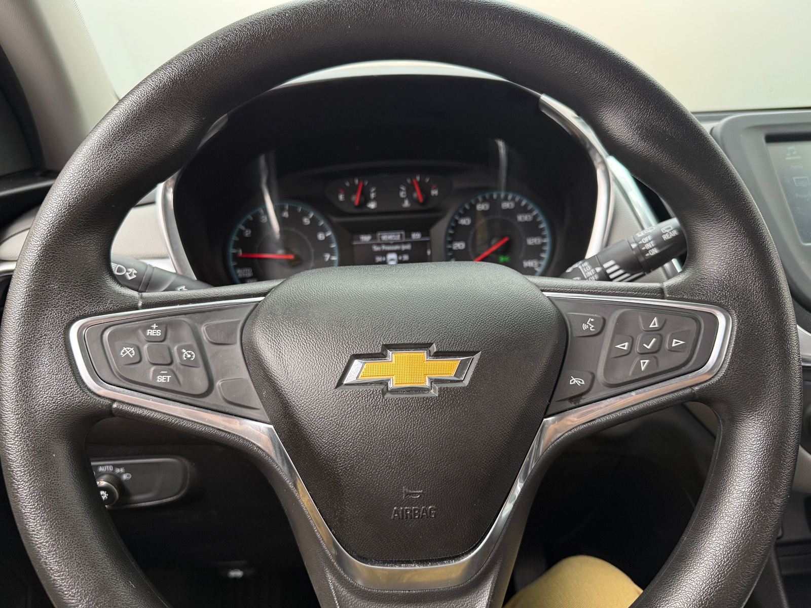 Thumbnail: 2018 Chevrolet Equinox - 5