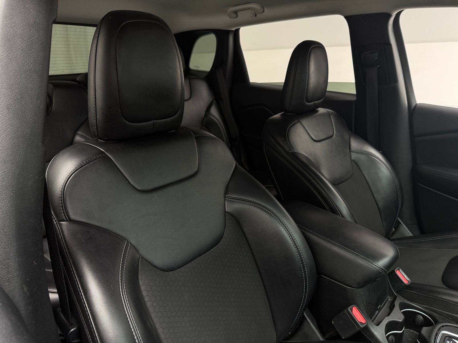 Thumbnail: 2019 Jeep Cherokee - 2