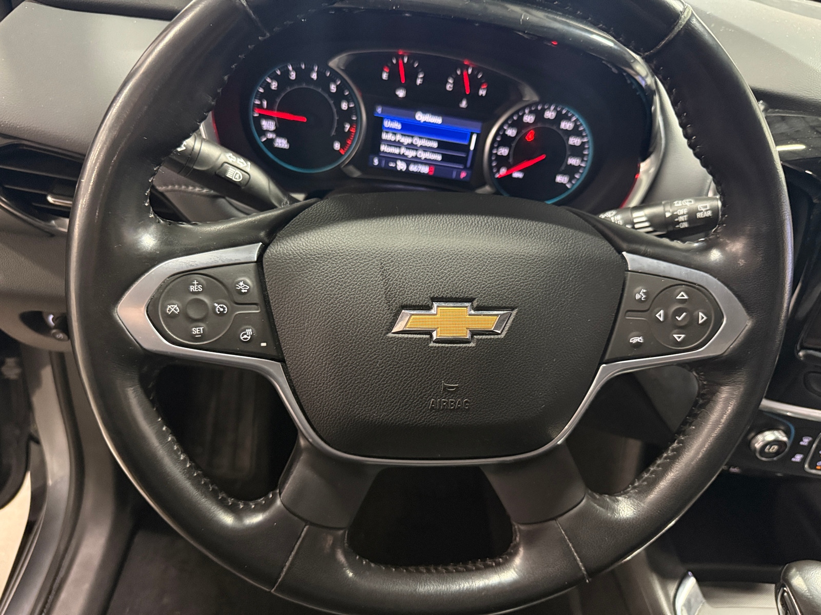 Thumbnail: 2021 Chevrolet Traverse - 4