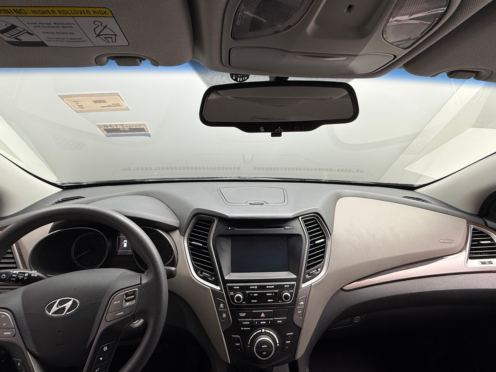 Thumbnail: 2017 Hyundai Santa Fe - 3