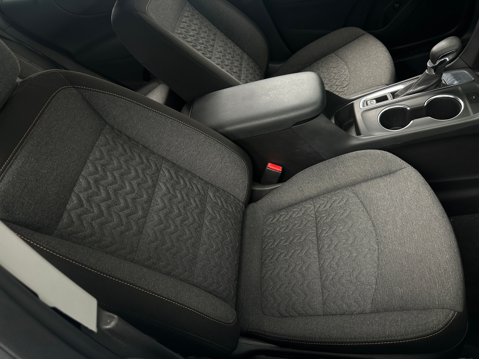 Thumbnail: 2022 Chevrolet Equinox - 2