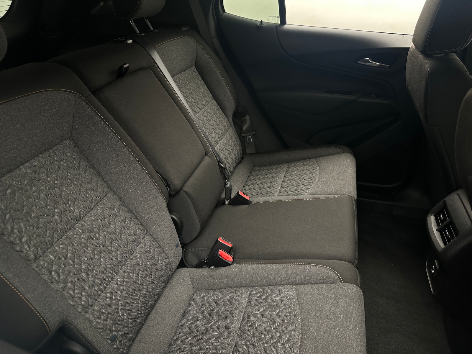 Thumbnail: 2022 Chevrolet Equinox - 6