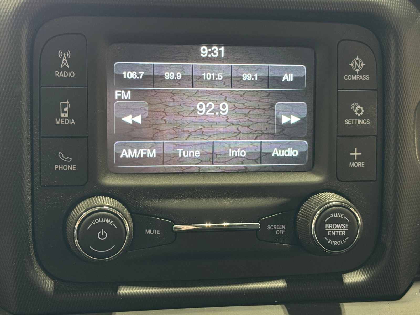 Thumbnail: 2019 Jeep Wrangler - 4