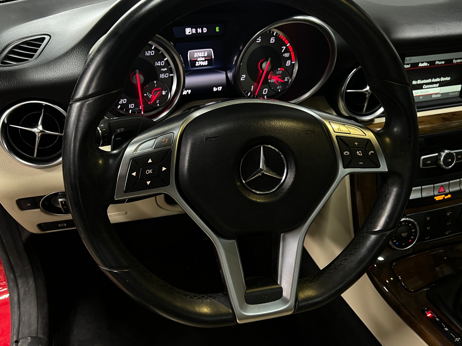 Thumbnail: 2014 Mercedes-Benz SLK - 4