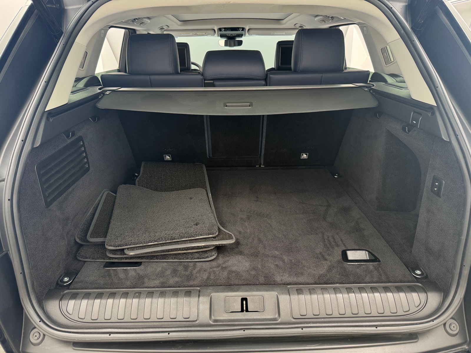 Thumbnail: 2019 Land Rover Range Rover Sport - 6