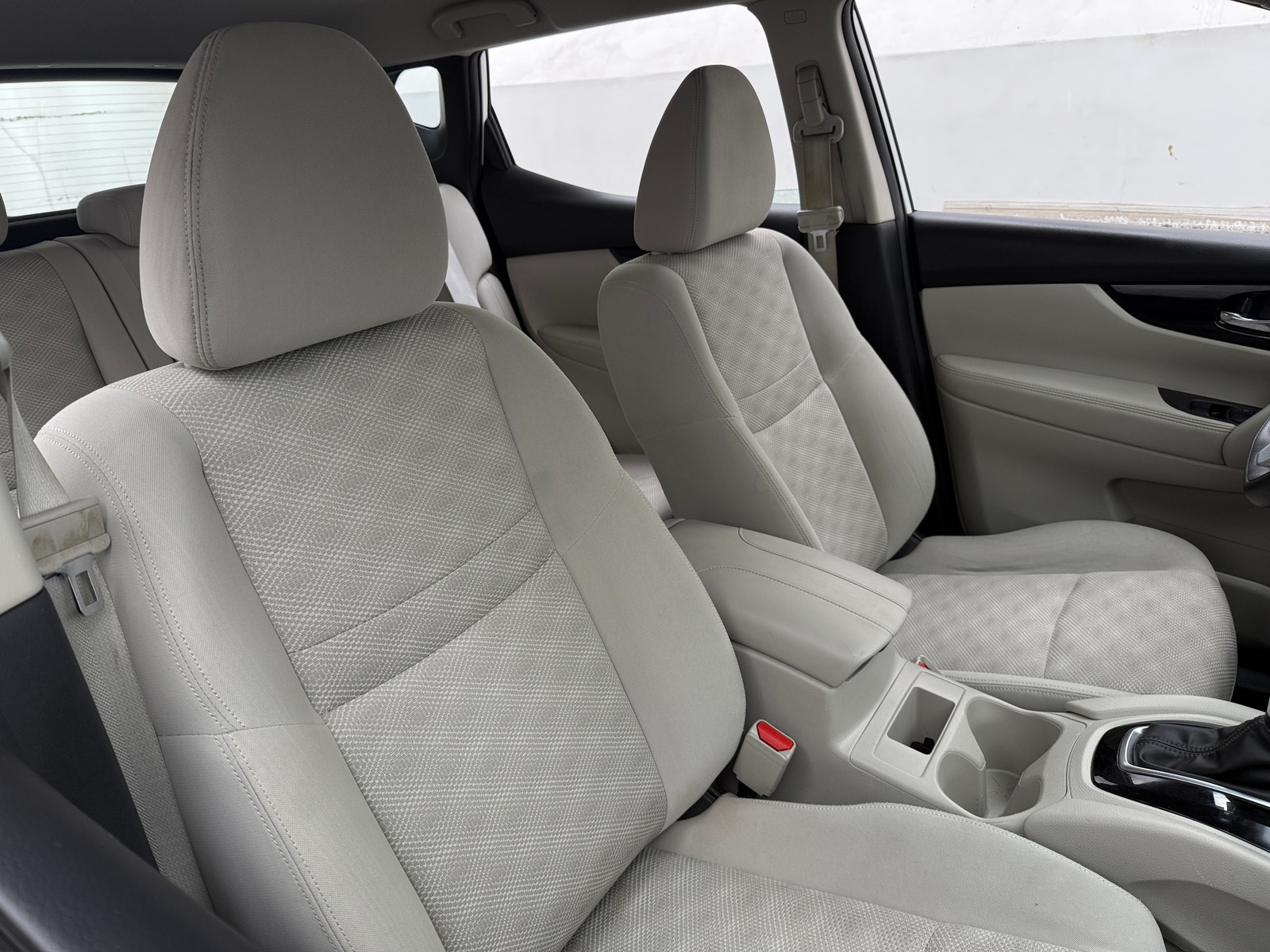 Thumbnail: 2020 Nissan Rogue Sport - 2