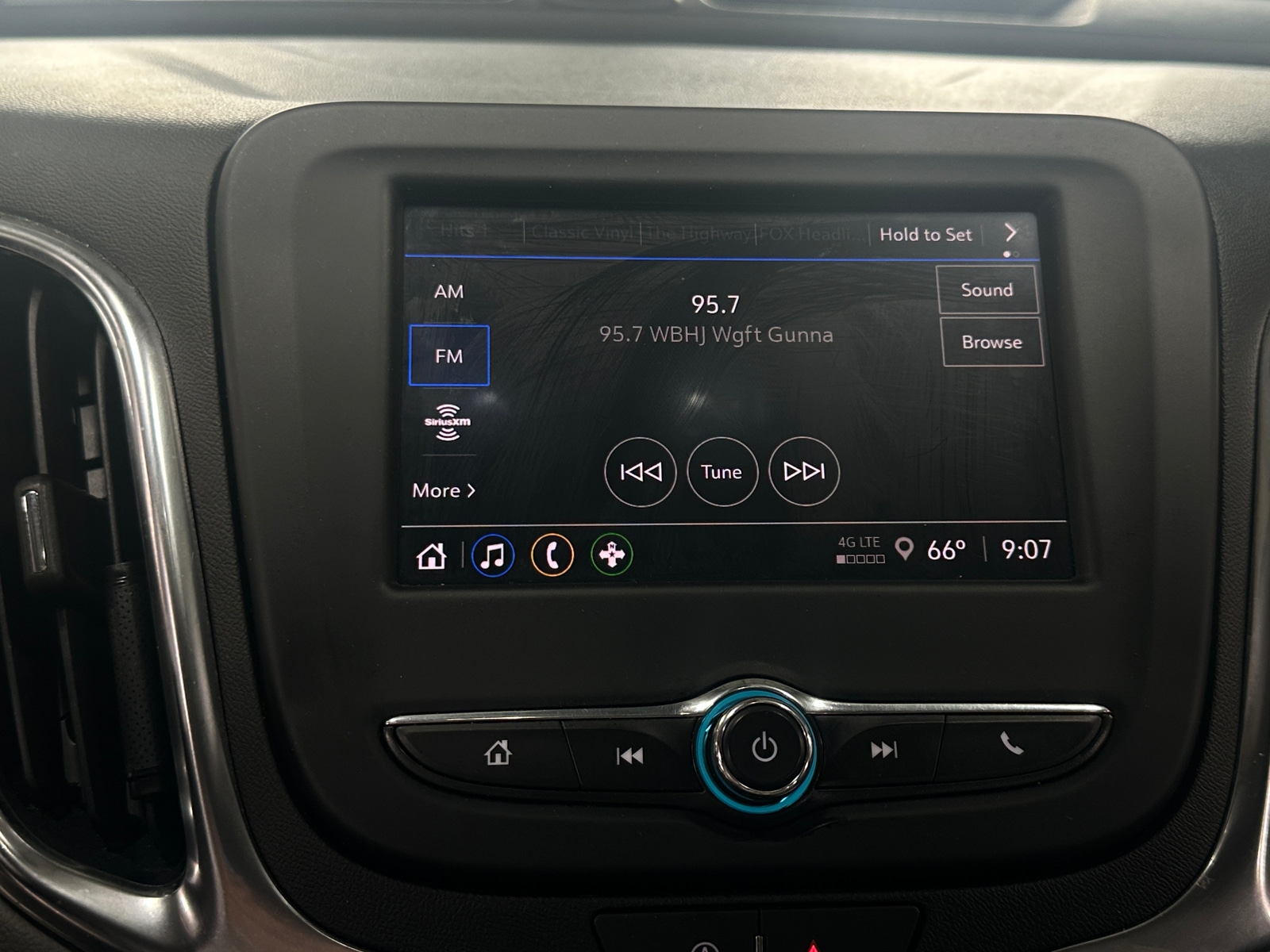 Thumbnail: 2024 Chevrolet Equinox - 4