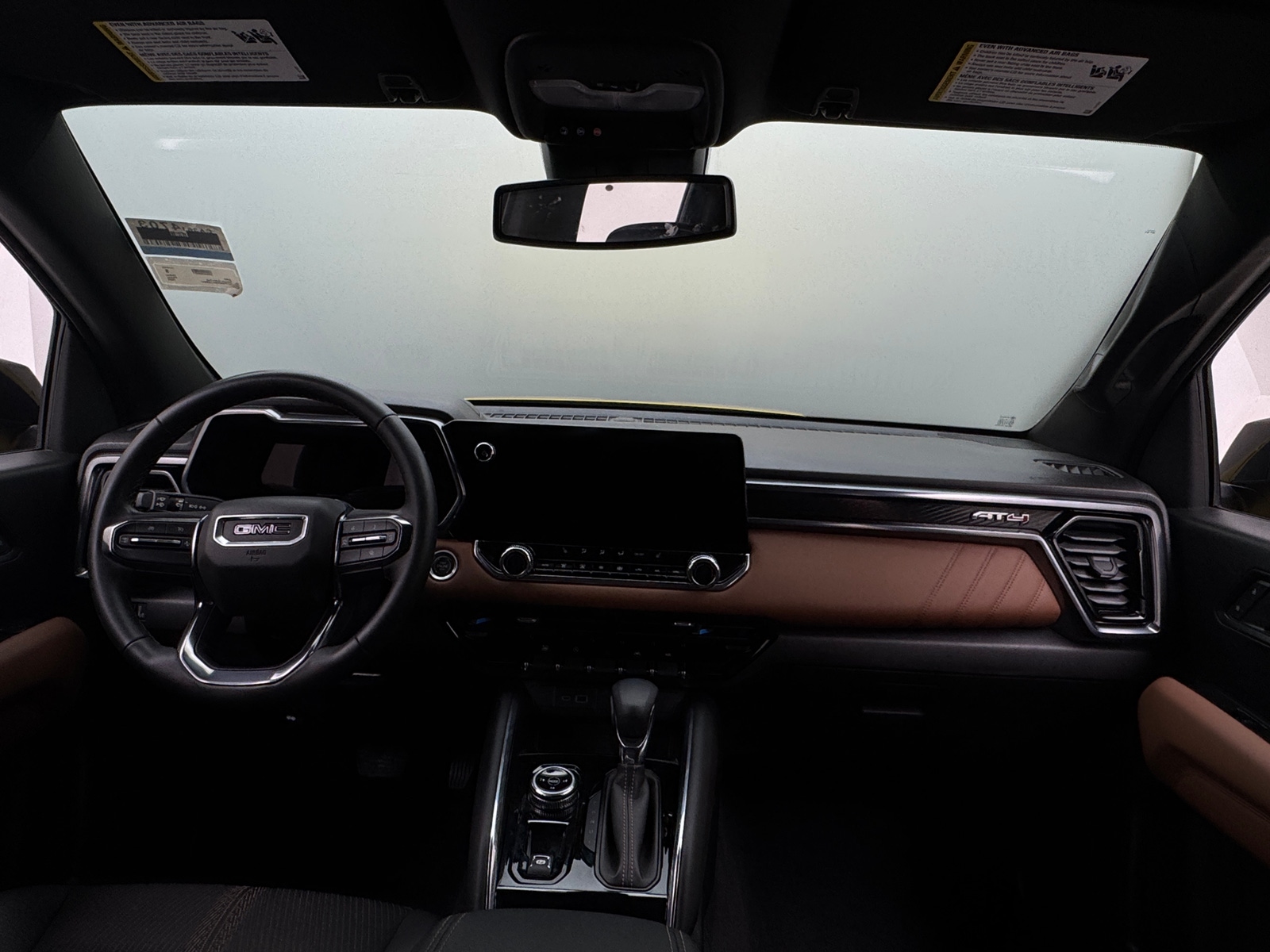 Thumbnail: 2024 GMC Canyon - 3