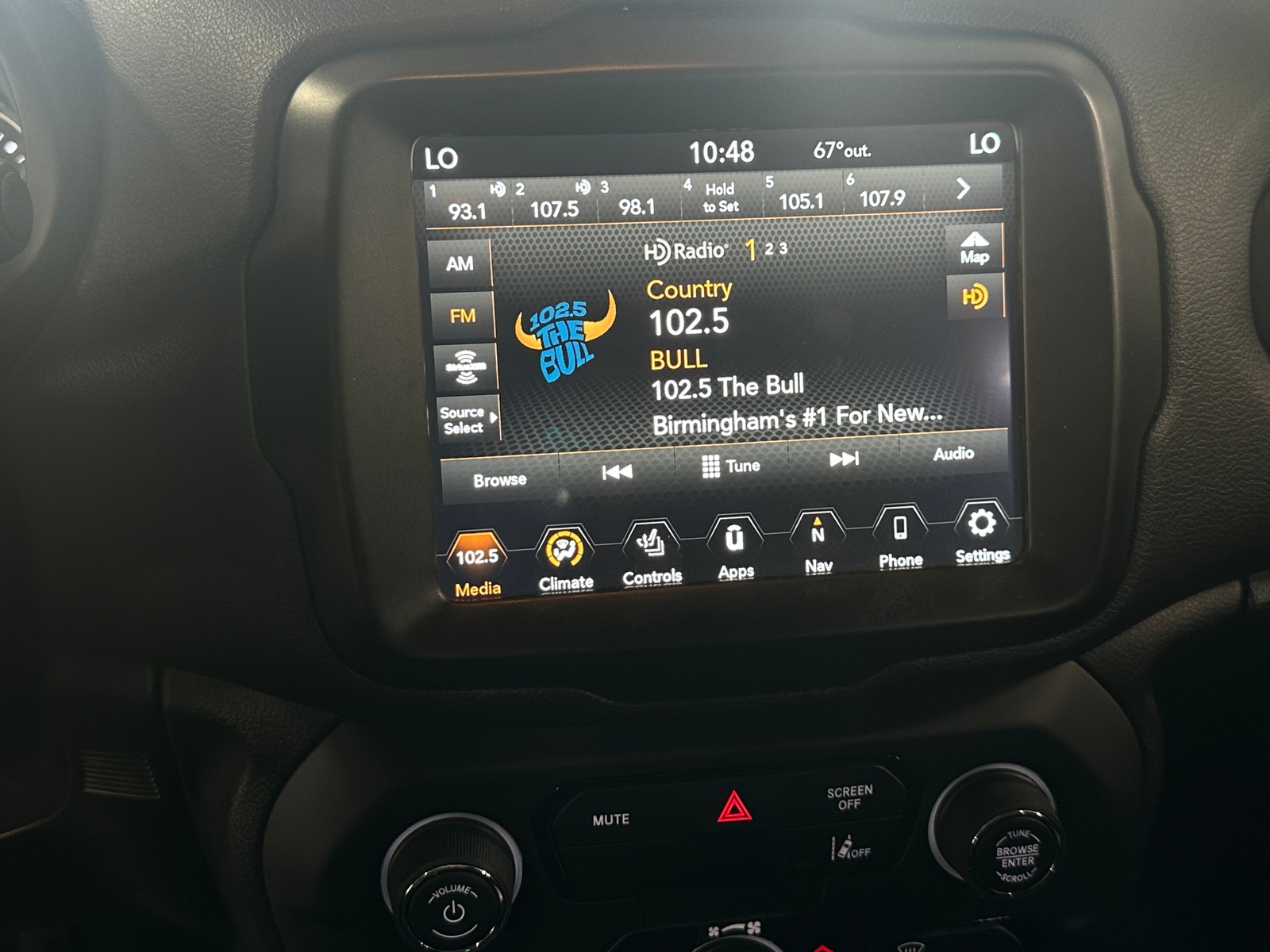 Thumbnail: 2023 Jeep Renegade - 4