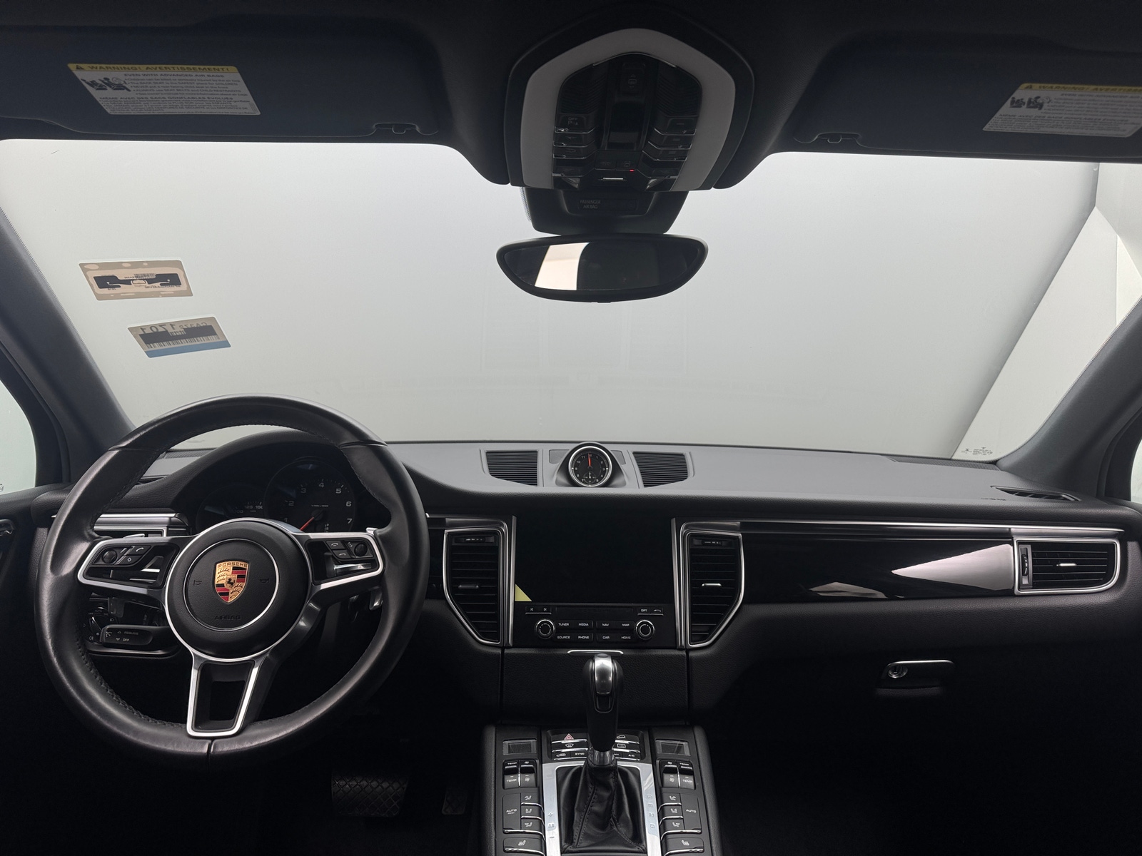 Thumbnail: 2018 Porsche Macan - 2