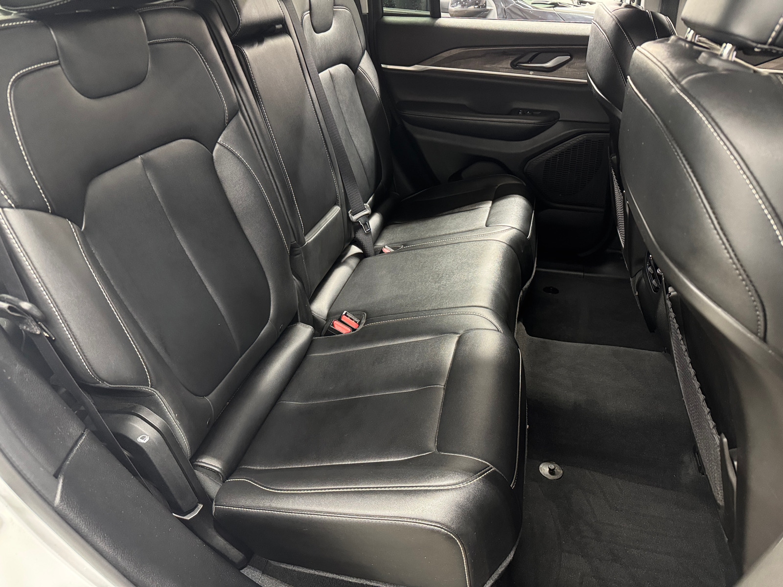 Thumbnail: 2023 Jeep Grand Cherokee - 5